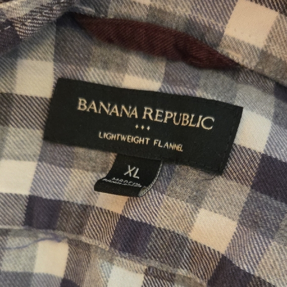 Banana Republic Gray White Flannel Shirt - Picture 4 of 4